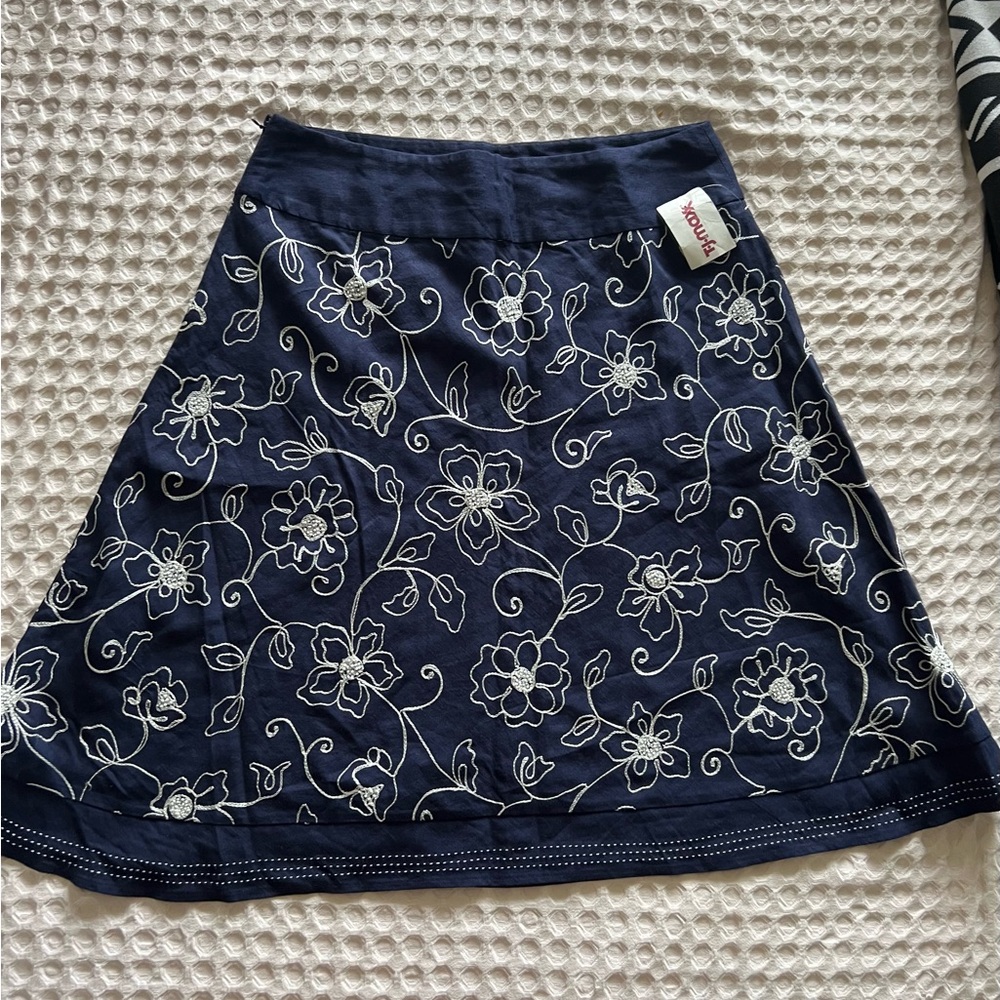 Carole Little Navy and White Floral A-Line Skirt